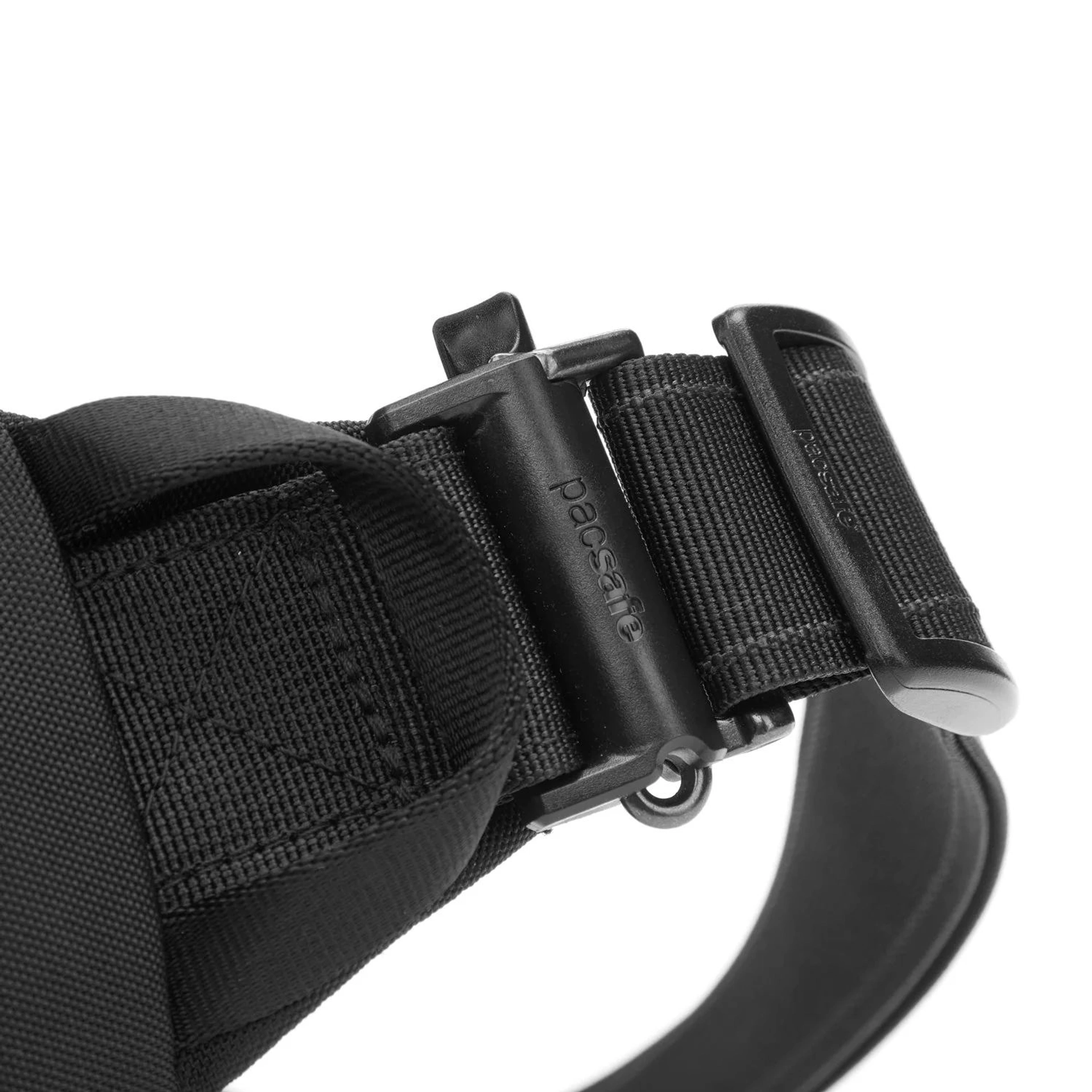 Сумка через плече антизлодій Pacsafe V Urban Sling - Чорний