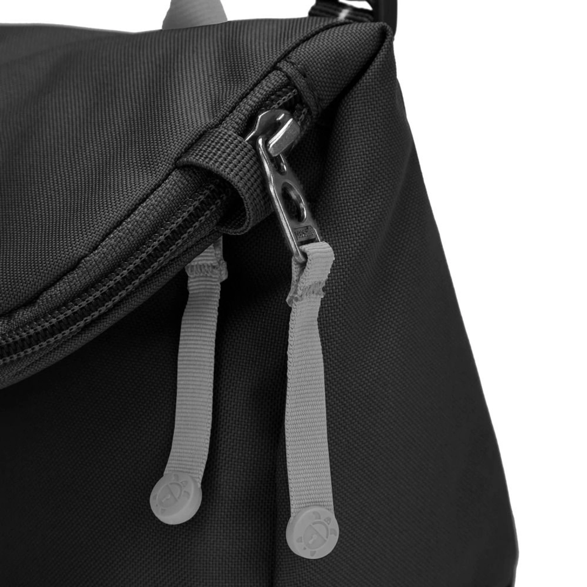 Сумка через плече антизлодій Pacsafe GO Saddle Crossbody - Насичений чорний