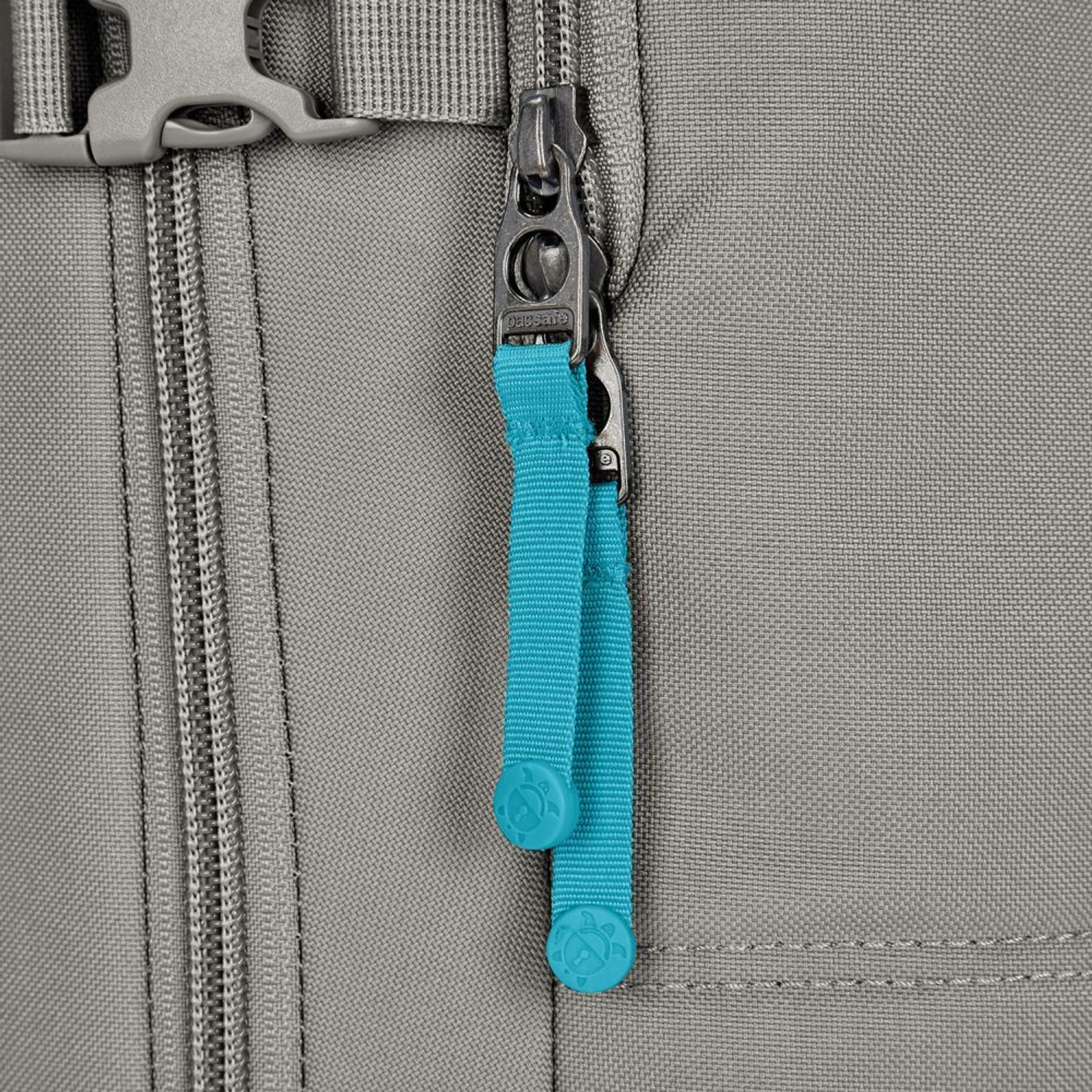 Рюкзак для подорожей антизлодій Pacsafe GO Carry-on 34 - Сірий / блакитний
