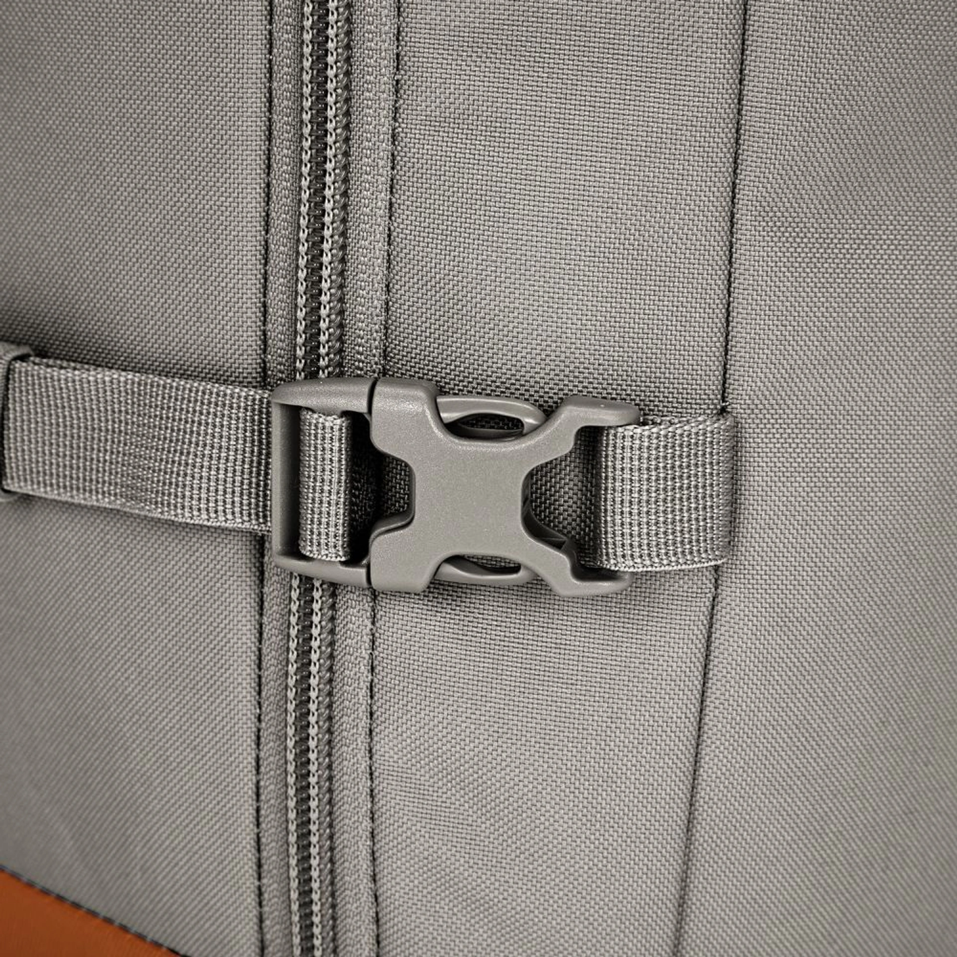 Рюкзак-сумка антизлодій Pacsafe GO Carry-on 44 - Сірий / блакитний