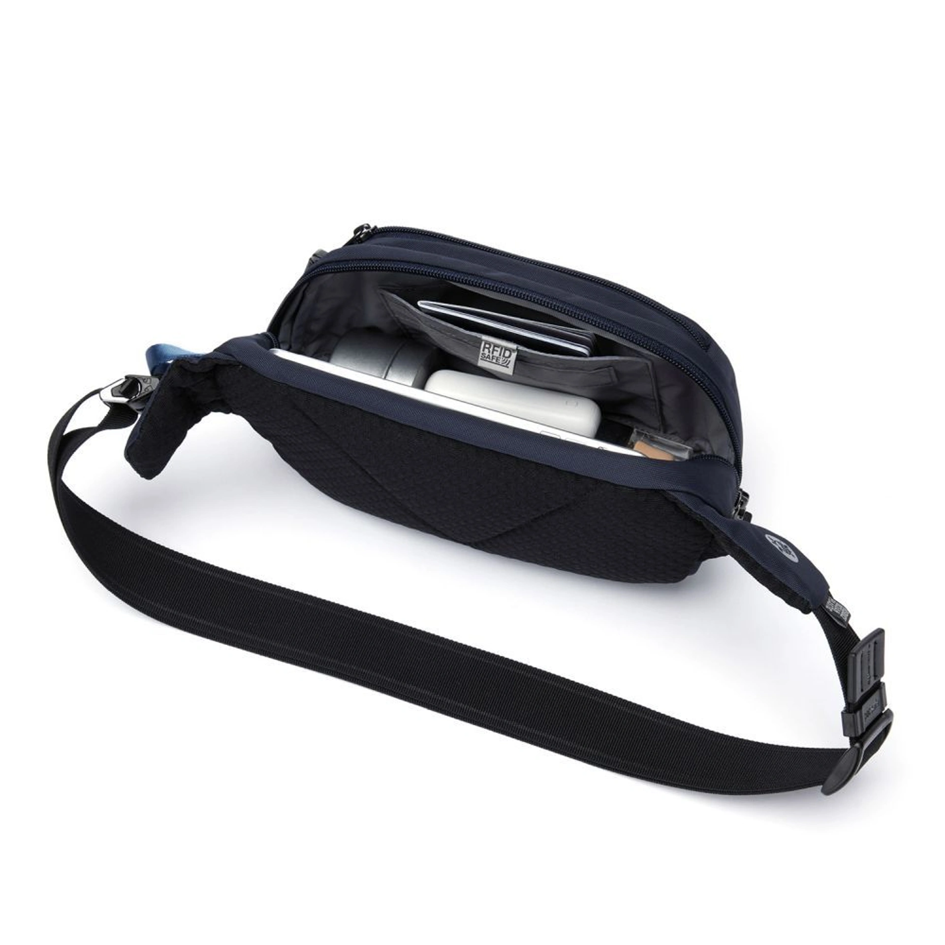 Сумка на пояс антизлодій Pacsafe V Hip Pack - Темно-синій