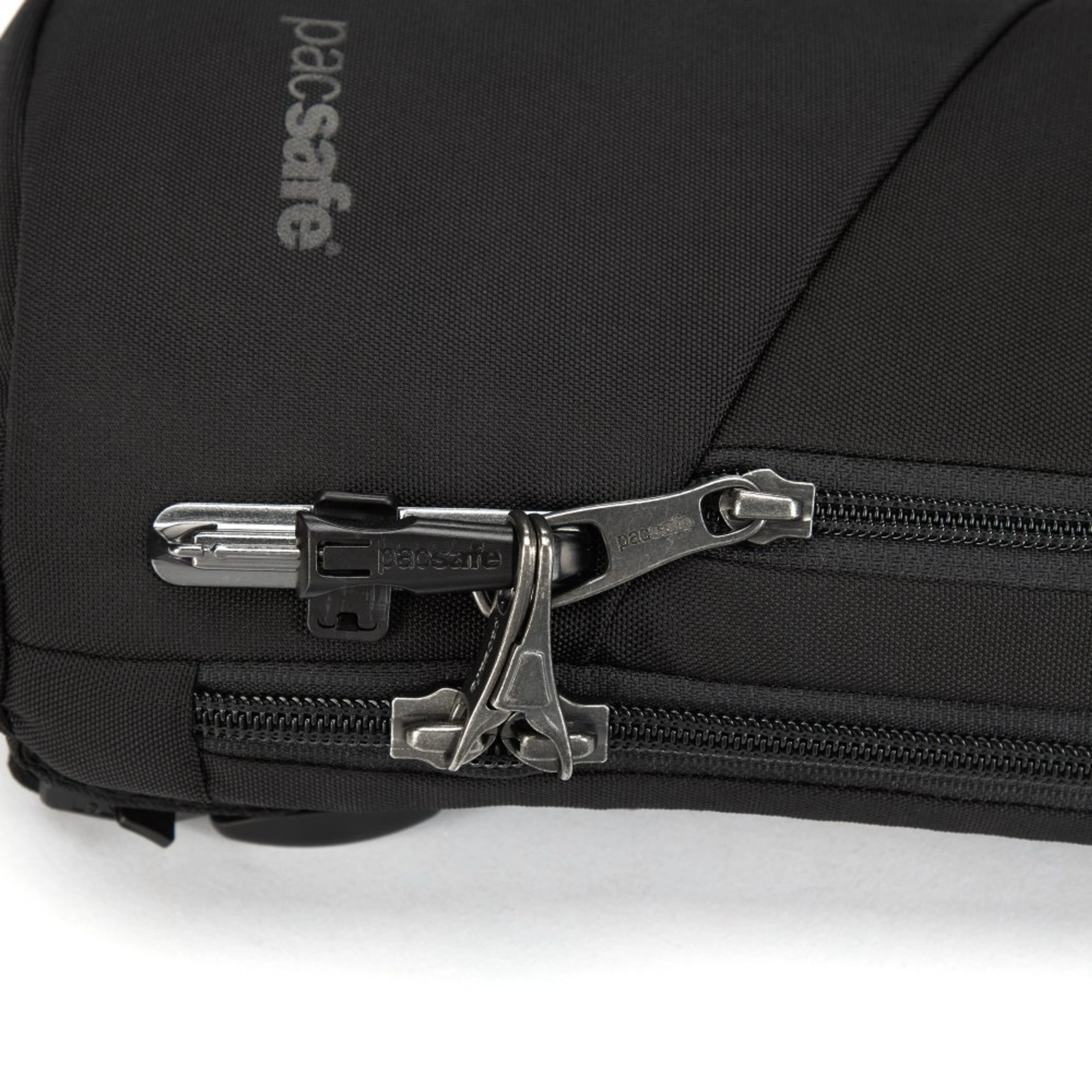 Сумка через плече антизлодій Pacsafe V Action Sling - Насичений чорний