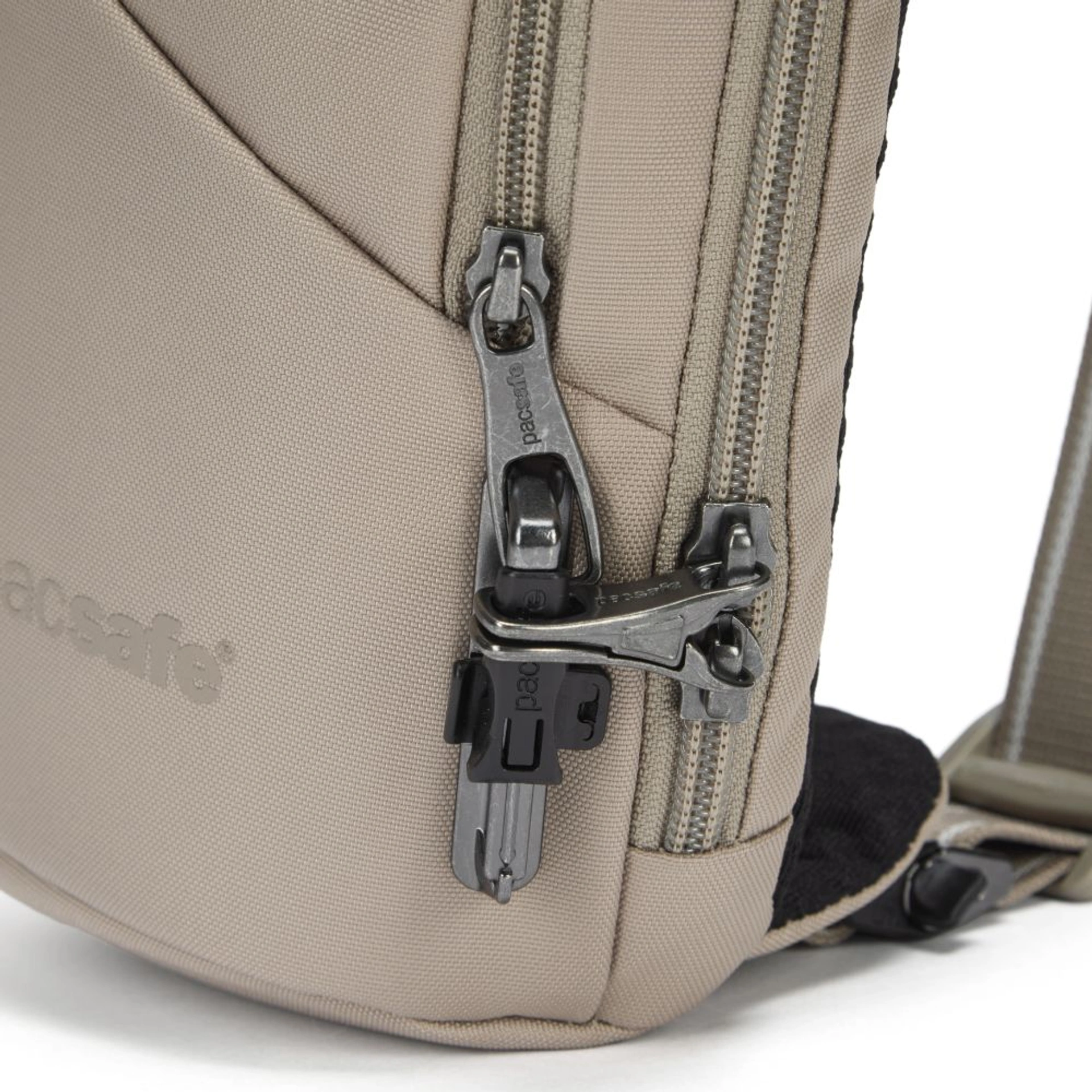 Сумка через плече антизлодій Pacsafe V Action Sling - Бежевий / чорний