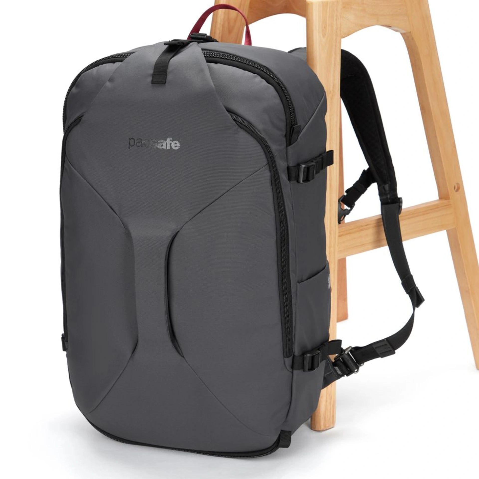 Рюкзак для подорожей антизлодій Pacsafe EXP45 carry-on travel - Графітовий