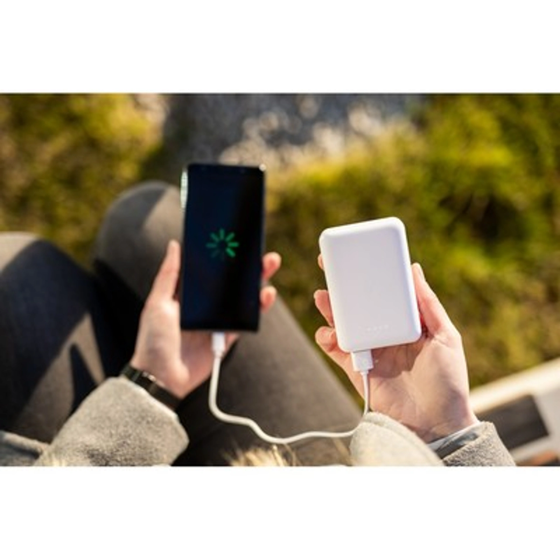 Повербанк 10000 mAh Voyager, світлодіодний індикатор - Білий